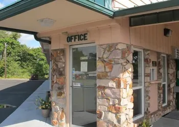 Riverside Inn Dallas hotel thumbnail 2