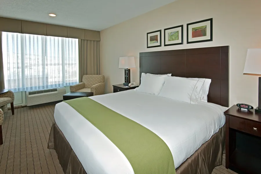 Holiday Inn Express Hotel & Suites Grants - Milan by IHG hotel detail image 6
