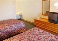 OYO Hotel Wytheville I-77 & I-81 hotel thumbnail 7