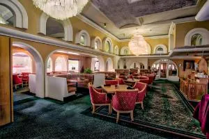 Arizona Golf Resort & Conference Center hotel thumbnail 2
