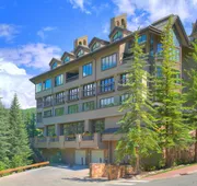 The Pines Lodge, a RockResort, by Vail Resorts hotel detail image 4