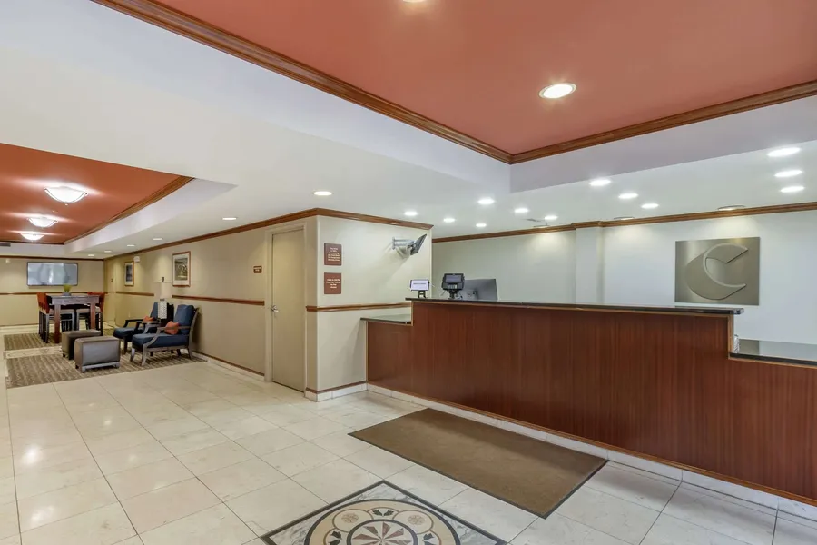 Comfort Inn & Suites Charleston Airport Convention Center hotel detail image 6