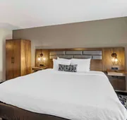 Best Western Plus Bourbonnais Hotel & Suites hotel detail image 5