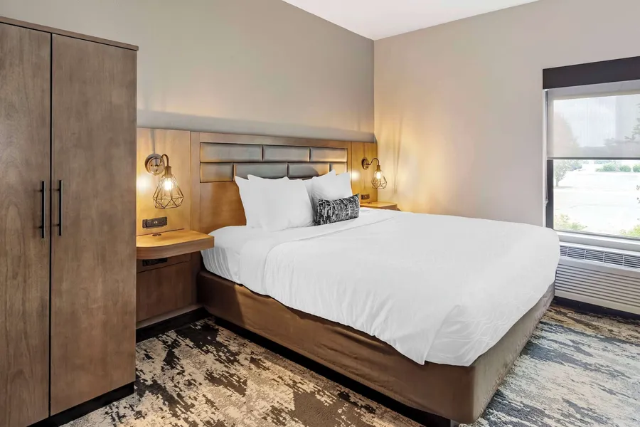 Best Western Plus Bourbonnais Hotel & Suites hotel detail image 6