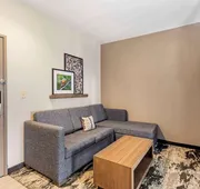 Best Western Plus Bourbonnais Hotel & Suites hotel detail image 7
