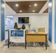 Holiday Inn Express Hotel & Suites Medford-Central Point by IHG hotel detail image 5