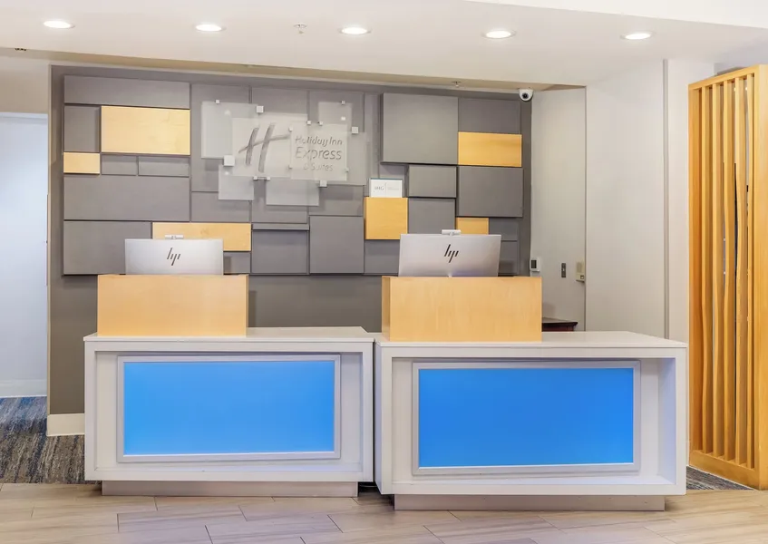 Holiday Inn Express Hotel & Suites Medford-Central Point by IHG hotel detail image 6