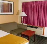 Budget Inn and Suites hotel detail image 7