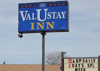 Valu Stay Inn hotel thumbnail 2