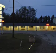 Neepawa motel hotel detail image 4