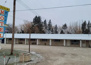 Neepawa motel hotel thumbnail 7