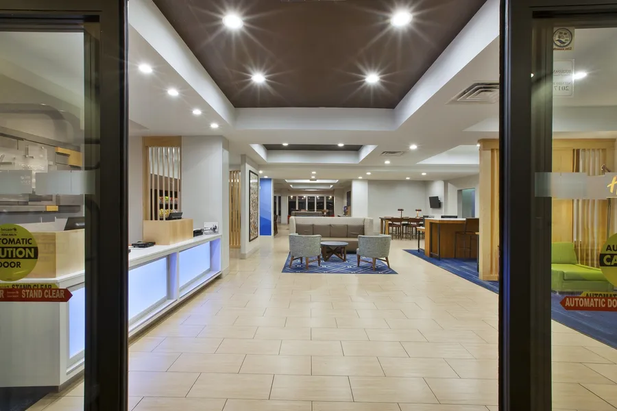 Holiday Inn Express Hotel & Suites Niles by IHG hotel detail image 2