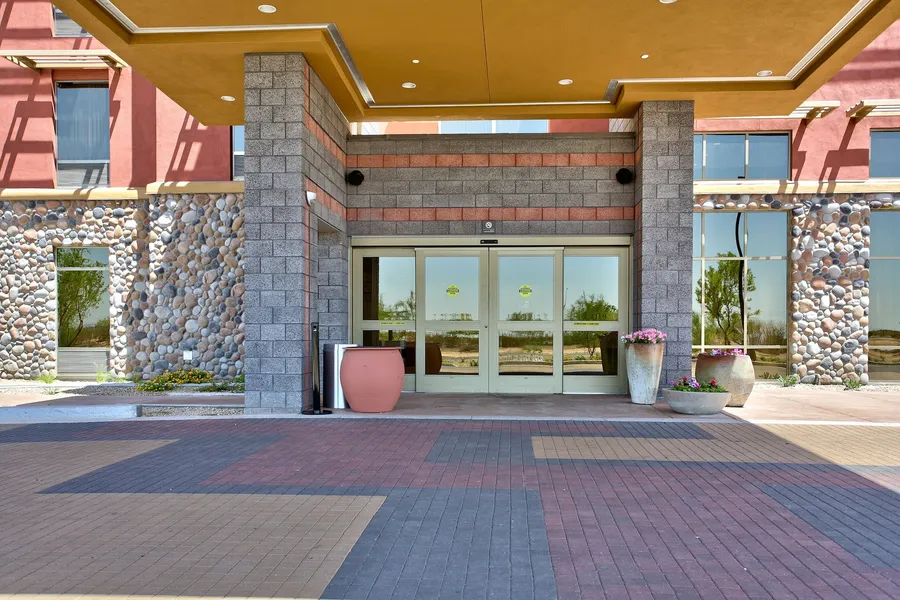 Hampton Inn & Suites Scottsdale at Talking Stick hotel detail image 2