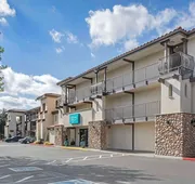Hillstone Inn Tulare, an Ascend Collection Hotel hotel detail image 3