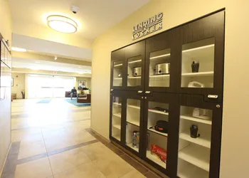 Candlewood Suites Saint Joseph By IHG hotel thumbnail 2