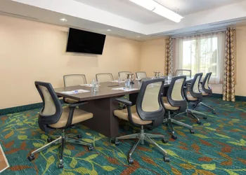 Candlewood Suites Saint Joseph By IHG hotel thumbnail 7