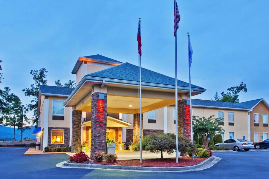 Comfort Inn Blairsville Butternut Creek hotel detail image 2