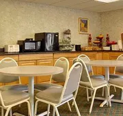 Ramada by Wyndham Parsippany hotel detail image 4