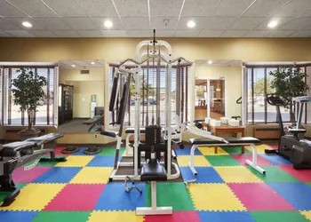 Ex Ramada by Wyndham Sioux City hotel thumbnail 2