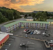 SureStay Hotel by Best Western Summersville hotel detail image 7