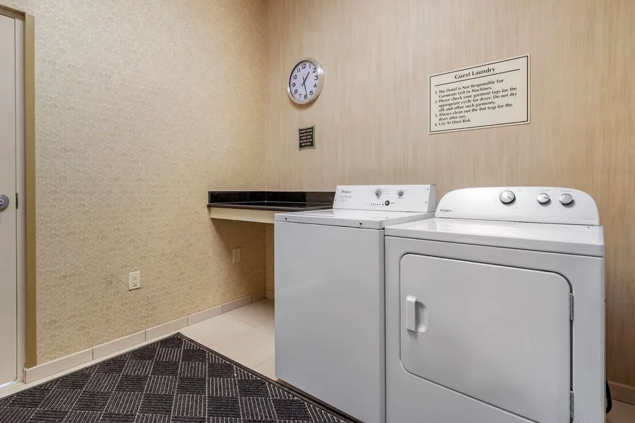 Comfort Suites Florence I-95 hotel detail image 6