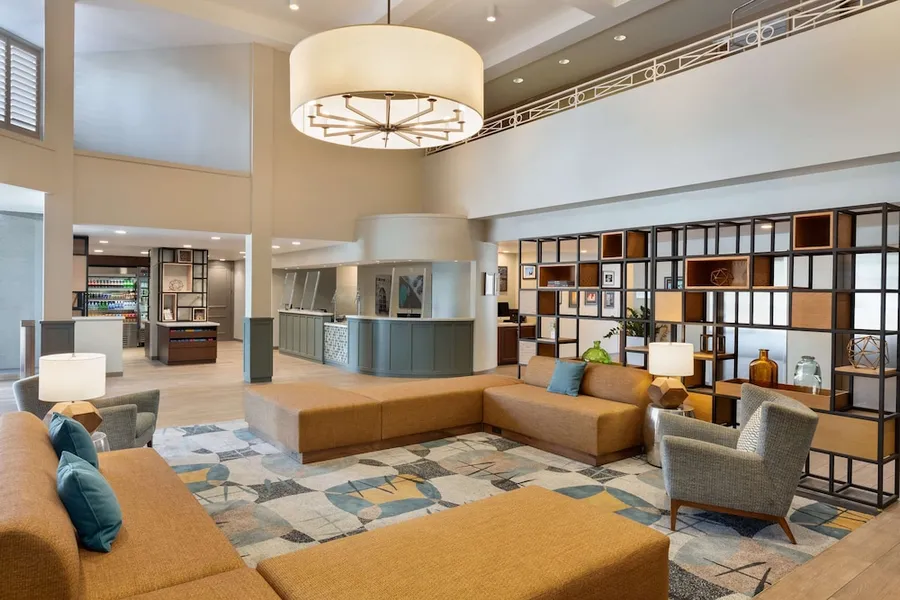 Doubletree by Hilton Campbell - Pruneyard Plaza hotel detail image 2