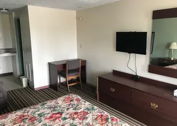 Relax Inn hotel thumbnail 3