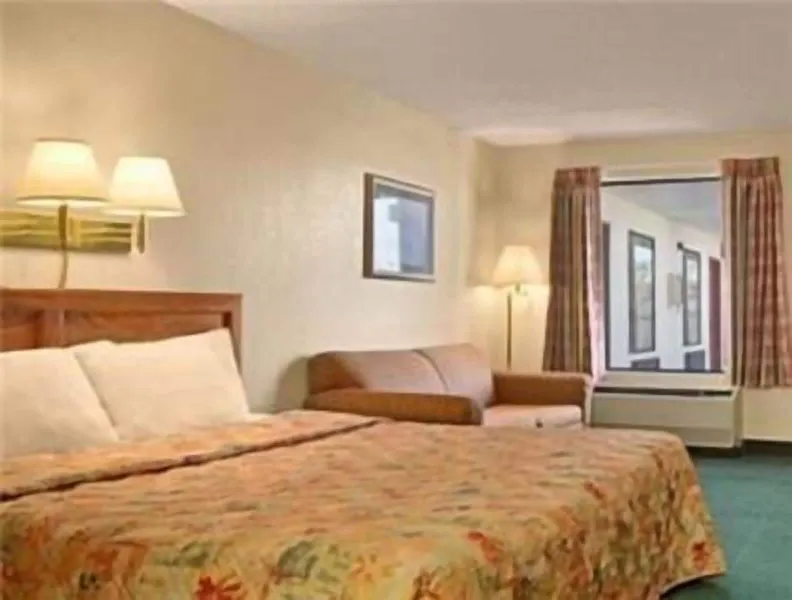 Days Inn by Wyndham Apple Valley Pigeon Forge/Sevierville hotel detail image 6