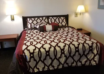 Valley Inn hotel thumbnail 4