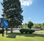Econo Lodge hotel detail image 4