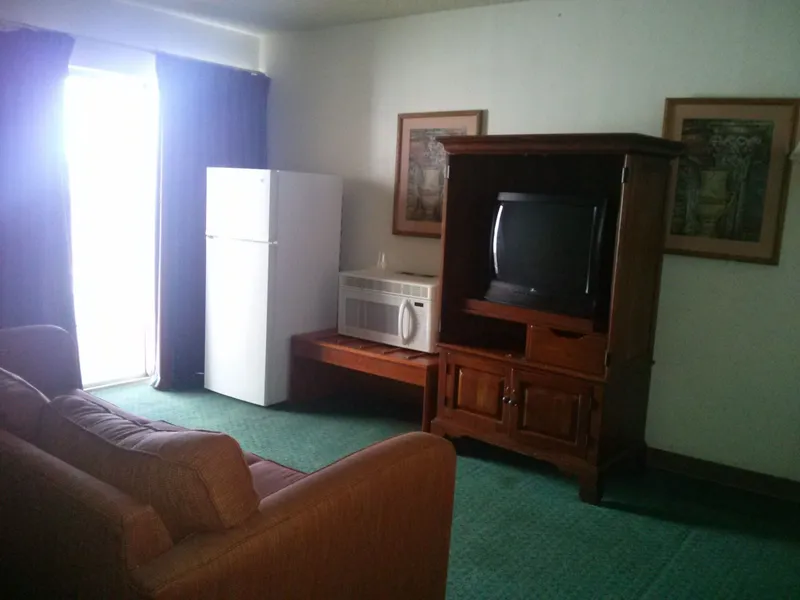 Val U Stay Inn and Suites hotel detail image 6