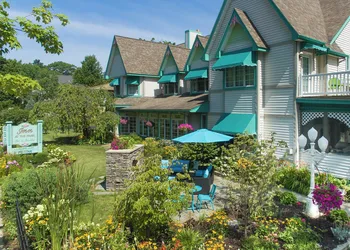 Inn At the Park hotel thumbnail 3
