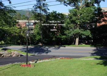 Northside Motel hotel thumbnail 2