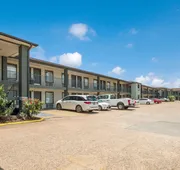 Econo Lodge Lake Charles University Area hotel detail image 3