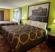 Super 8 by Wyndham Lake of the Ozarks hotel detail image 5