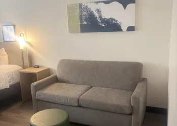 Spark by Hilton Lakewood Denver Southwest hotel thumbnail 5