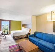 Holiday Inn Express Hotel & Suites Columbus by IHG hotel detail image 4
