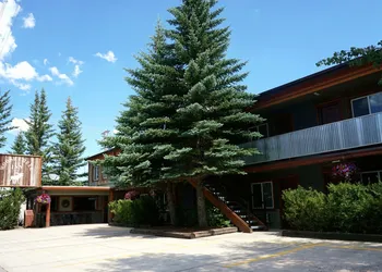 Moose Creek Inn hotel thumbnail 3
