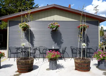 Moose Creek Inn hotel thumbnail 5