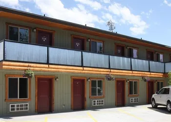Moose Creek Inn hotel thumbnail 7