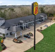 Super 8 by Wyndham Carthage TX hotel detail image 3