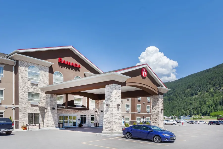 Ramada by Wyndham Creston hotel detail image 2