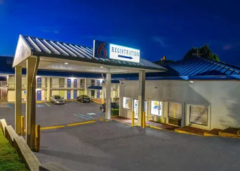 Motel 6-Atlanta GA hotel thumbnail 3