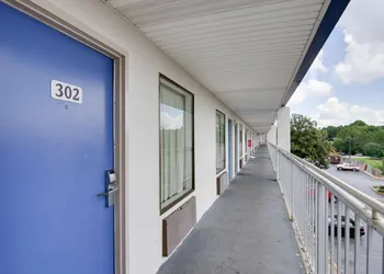 Motel 6-Atlanta GA hotel thumbnail 7