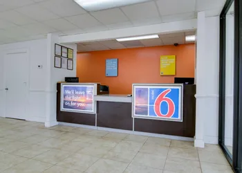 Motel 6-Atlanta GA hotel thumbnail 8