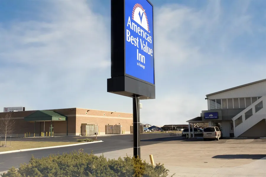 Americas Best Value Inn Litchfield hotel detail image 2
