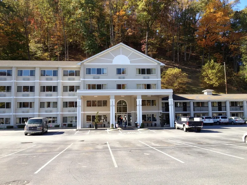 Cherokee Grand Hotel hotel detail image 2