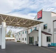 Econo Lodge Belle Fourche hotel detail image 4