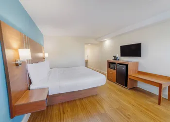 Dunes Inn & Suites hotel thumbnail 7