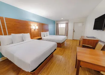 Dunes Inn & Suites hotel thumbnail 8